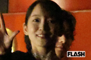 吉岡里帆「美デコルテ」ドレスに歓喜の声、黒の着こなしはスタイリストも太鼓判…2週間前には “むっちりドレス” 披露