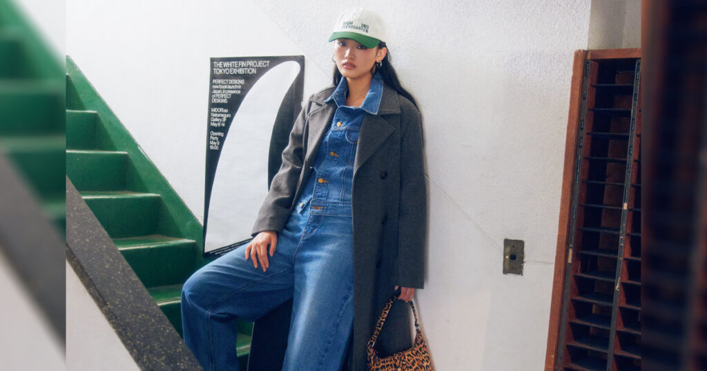 全身に同じ素材を取り入れるならバランス感を重視!【デニム&コーデュロイ】が主役のNYレディスタイル | ViVi 全身に同じ素材を取り入れるならバランス感を重視!【デニム&コーデュロイ】が主役のNYレディスタイル | ViVi