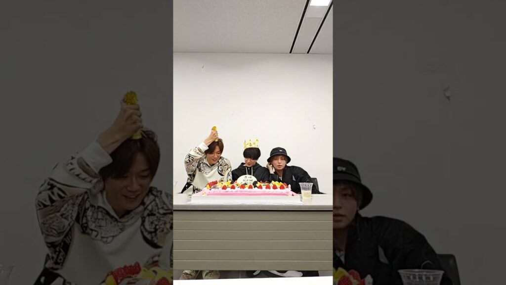 知念侑李 w高木雄也 伊野尾慧 20251130 インスタライブ(高画質) 知念侑李 w高木雄也 伊野尾慧 20251130 インスタライブ(高画質)