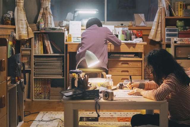 藤本タツキ「ルックバック」を是枝裕和監督が実写映画化へ 秋田・にかほ市を中心に撮影 - 秋田魁新報電子版