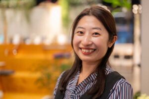 ドラマで憧れた警察官の夢へ 英語は”赤点常連”だった日本人女性がアメリカ留学で得た自信 | Hint-Pot 警察官を経て、現在はイングリッシュコンサルタントとして働く隈明日美さん【写真提供:隈明日美】