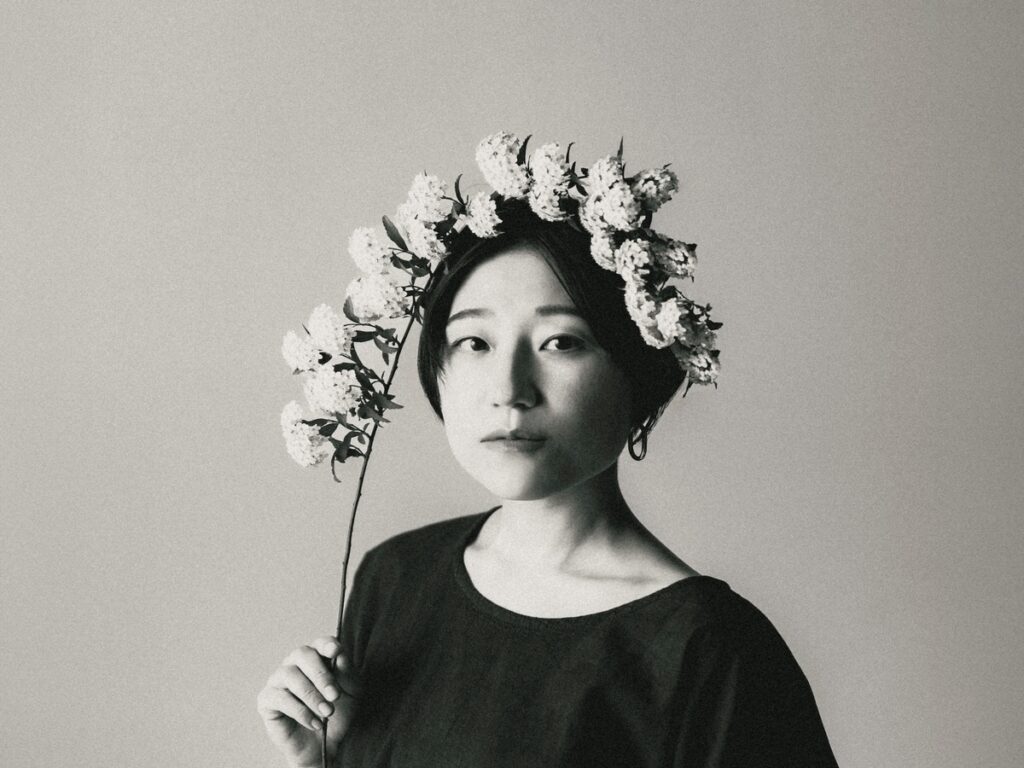 関取 花の連載コラムが待望の書籍化 いきものがかり・水野良樹との対談も|Real Sound|リアルサウンド ブック 関取 花が綴る人気コラムが書籍化