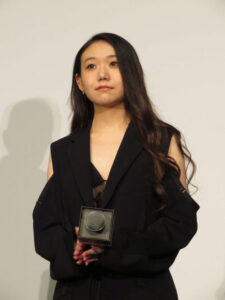 映画「星と月は天の穴」公開記念舞台あいさつに登壇した咲耶（撮影・村上幸将）