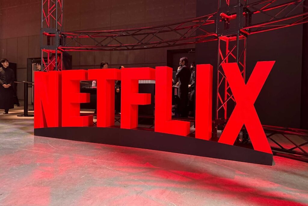 Netflix、米Warner買収へ。スタジオ事業など720億ドルで – AV Watch Netflix、米Warner買収へ。スタジオ事業など720億ドルで - AV Watch