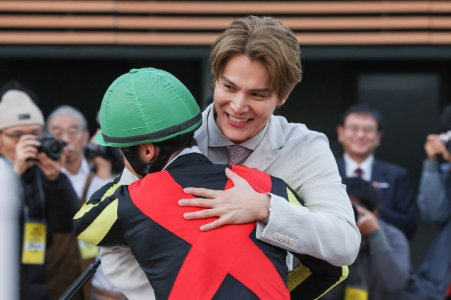 『ザ・ロイヤルファミリー』豪華ゲストの“役柄判明” ネット衝撃「まさか」「ちょっと切ない」【ネタバレあり】 – dメニューニュース 『ザ・ロイヤルファミリー』豪華ゲストの“役柄判明” ネット衝撃「まさか」「ちょっと切ない」【ネタバレあり】