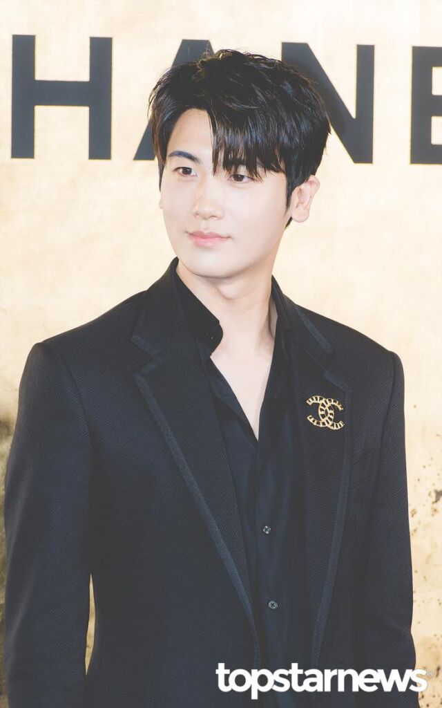 パク・ヒョンシク