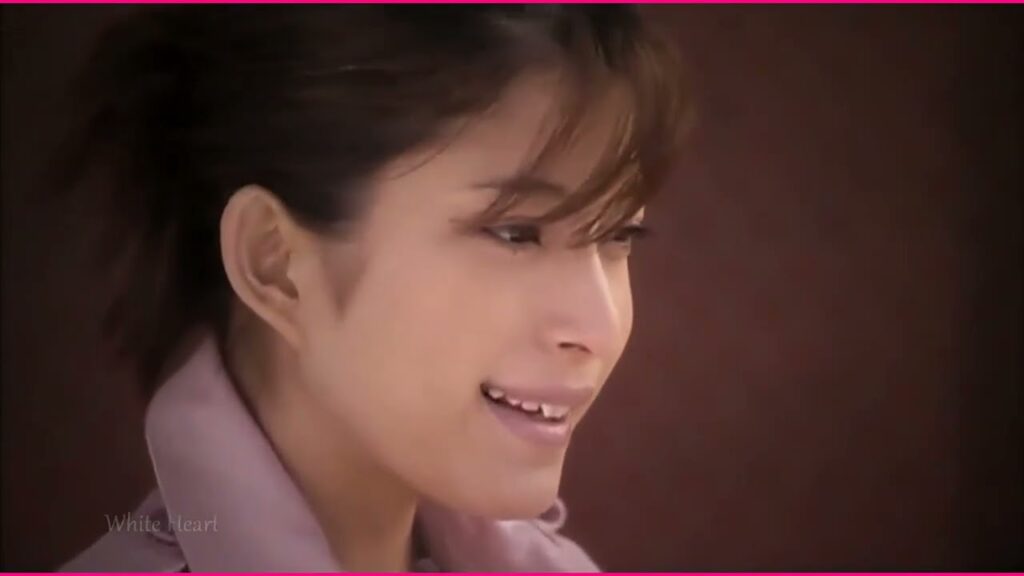 上原多香子  「ブルー・ライト・ヨコハマ」 2004年のPV