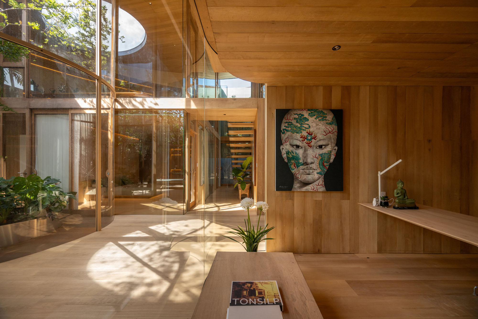 〈テラリウムハウス(Terrarium House)〉Unknown Surface Studio