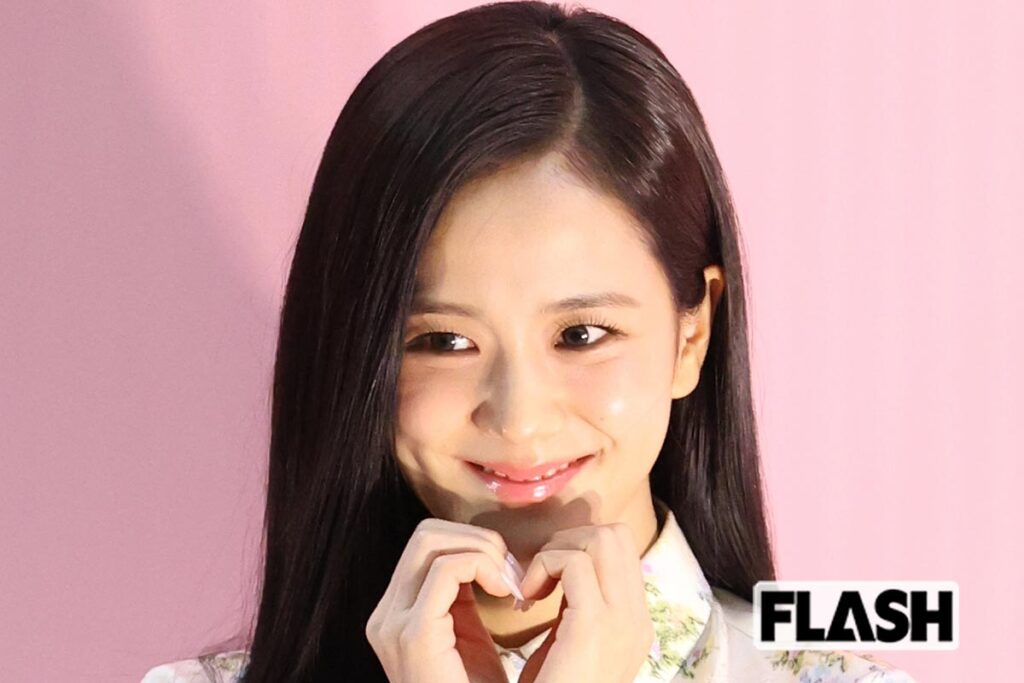 原宿にBLACKPINK・ジスが出現！　ファンが「ヒヤヒヤした」超ミニスカ衣装でファン魅了 | Smart FLASH/スマフラ[光文社週刊誌]