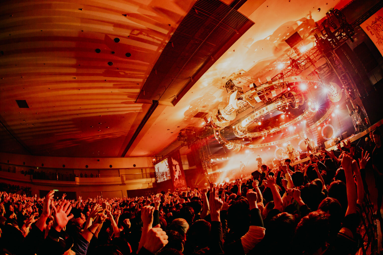 「音楽で果てまでいこうや!」ROTTENGRAFFTY主催『響都超特急2025』DAY2ーーSiM、黒夢、HEY-SMITHらが京都でみせた音楽の絆 | SPICE – エンタメ特化型情報メディア スパイス ROTTENGRAFFTY『響都超特急2025 〜KYOTO ULTRA EXPRESS〜』 撮影=かわどう