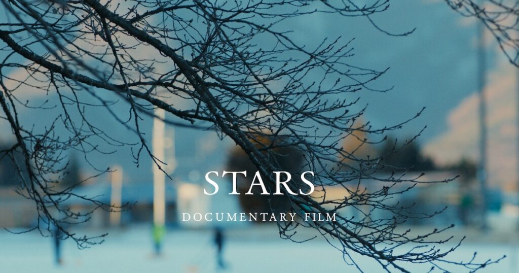 Snow Manが学生たちをサプライズで訪問、反応は（動画あり） - 音楽ナタリー