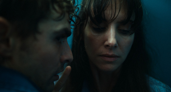 トイレでカップルが一大事…『トゥギャザー』想像するだけで痛すぎる本編映像 | cinemacafe.net