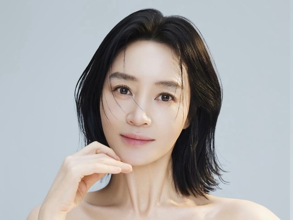 “時を味方につけた” 女優キム・ヘス、55歳の品格と透明感がすごい！【PHOTO】 | cinemacafe.net