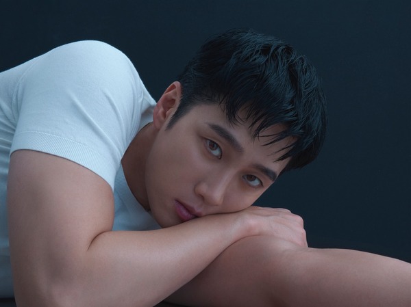 アン・ボヒョンの眼差しに射抜かれる…気だるげな色気全開の最新カット【PHOTO】 | cinemacafe.net アン・ボヒョンの眼差しに射抜かれる…気だるげな色気全開の最新カット【PHOTO】 | cinemacafe.net