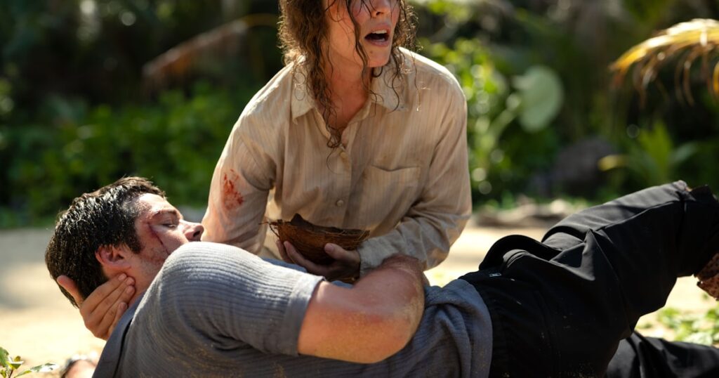 「HELP/復讐島」観客の予想裏切るサバイバル劇 映画評11本 - 日本経済新聞