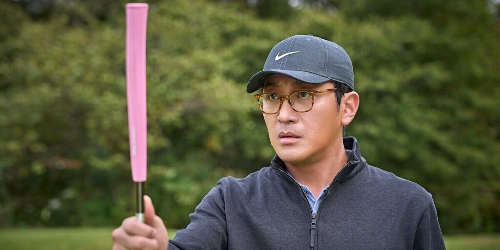 “勝ってはいけない”接待ゴルフでまさかの…『ロビー！ 4000億円を懸けた仁義なき18ホール』新たな本編映像解禁 | VG+ (バゴプラ)