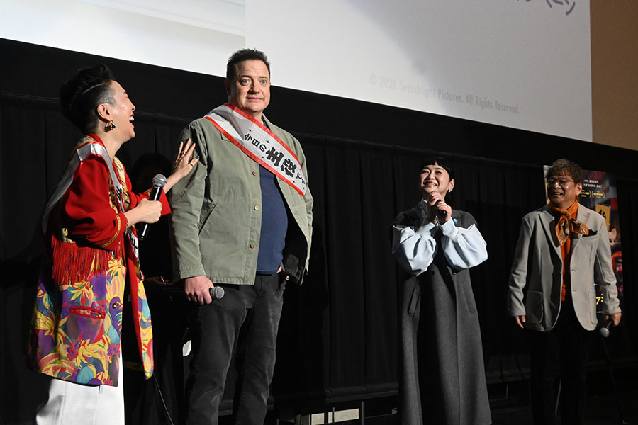 オスカー俳優が来阪、新喜劇の洗礼浴びて困惑→最後はノリノリ「怖かった〜！」 | Lmaga.jp