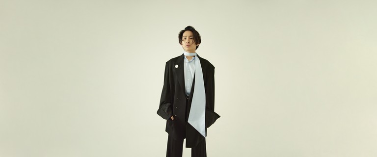 ソロ活動を開始してから初めてのドキュメンタリー出演 三宅 健が“新しい次元の何か”を探しヨーロッパを旅するスペシャル番組が放送/配信決定！ - フジテレビ