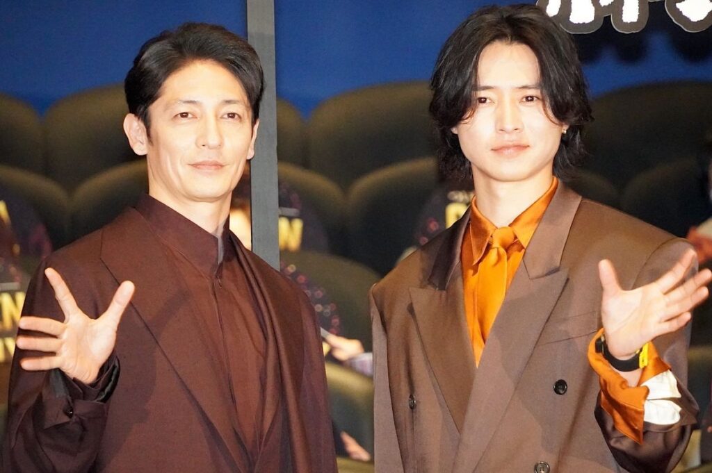 山崎賢人、『ゴールデンカムイ』原作者・野田サトルの絶賛に「うれしい」　玉木宏は“ラッコ鍋”参加できず嫉妬｜最新の映画ニュースならMOVIE WALKER PRESS