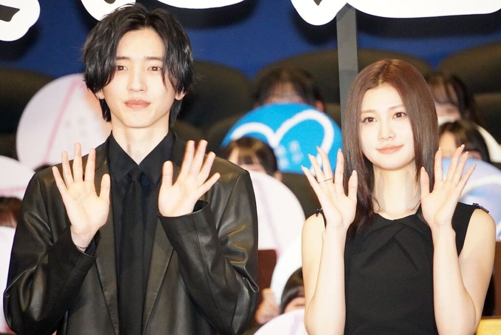 道枝駿佑、初単独主演作に手応え「成長、進化を実感」 生見愛瑠の挑戦も光る『君が最後に遺した歌』初日舞台挨拶｜最新の映画ニュースならMOVIE WALKER PRESS