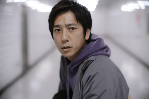 「これはアート」「天才的」4月10日公開『８番出口』北米版ポスターが話題 | cinemacafe.net
