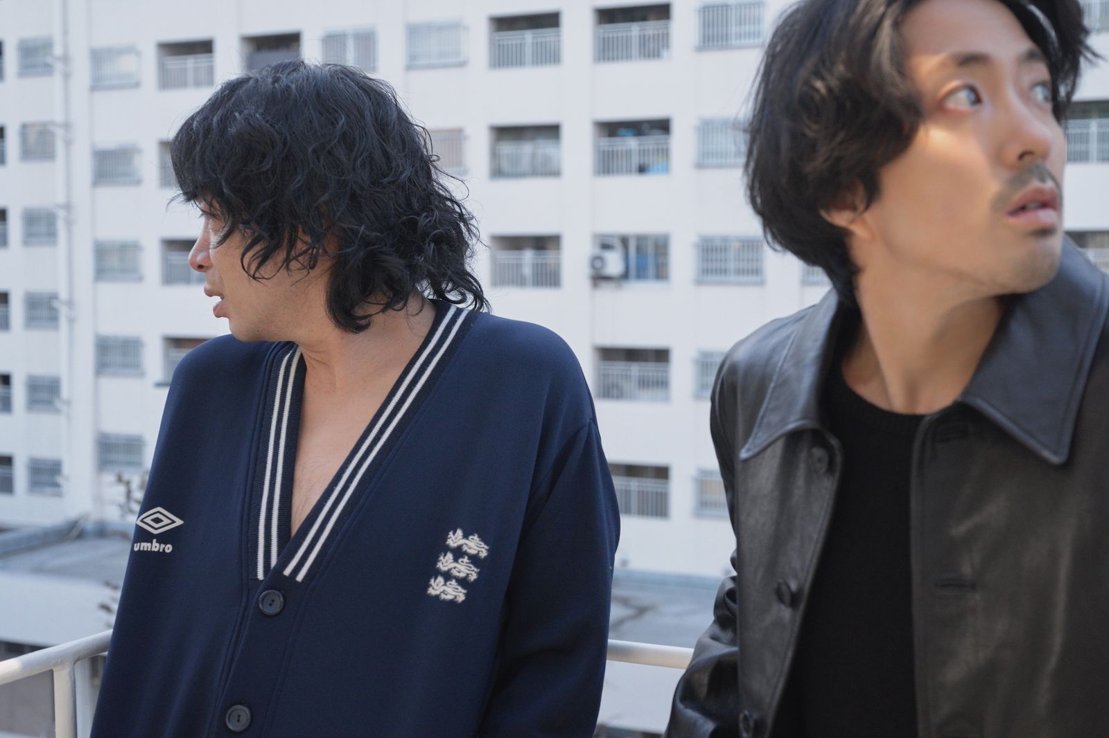 峯田和伸（左）と若葉竜也