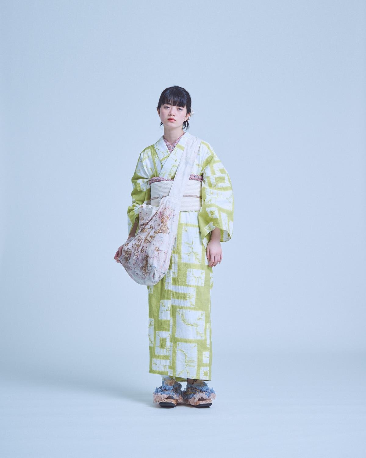 キモノアーチ2026年春夏ゆかた、オーロラグラデカラーやデニム風の“羽織れる”和服 | 写真