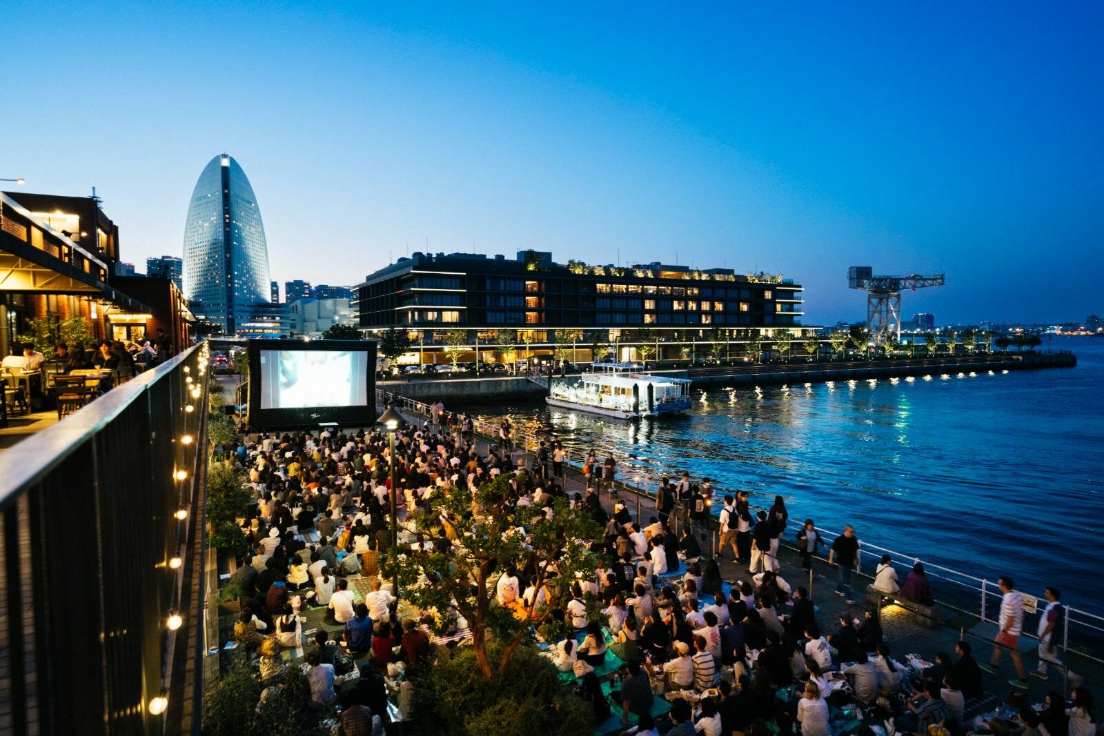 「シーサイド シネマ」過去開催の様子 マリン アンド ウォーク ヨコハマ