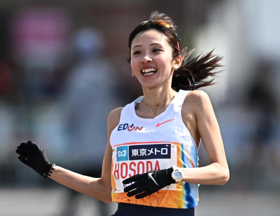 細田あいが笑顔と涙のラストラン「一瞬で終わったかのような幸せな時間だった」 - デイリースポーツ