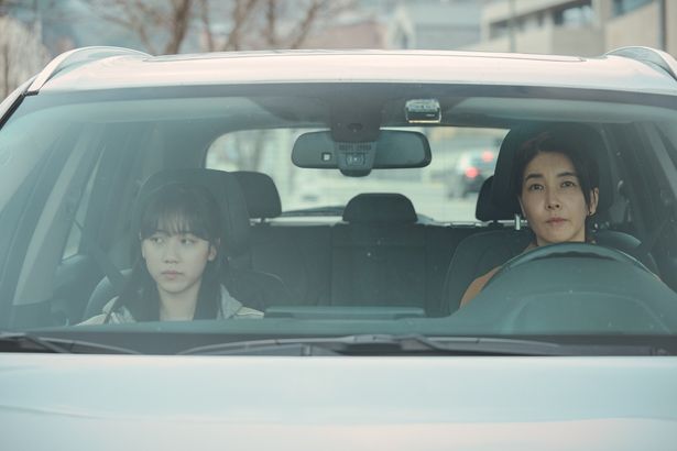 練習室で寝泊まりするイニョンを仕方なく自宅へ連れてきたソラ先生だったが…