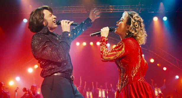 【写真を見る】ジャックマンとハドソンのライブ感あふれる本編歌唱シーンが解禁に