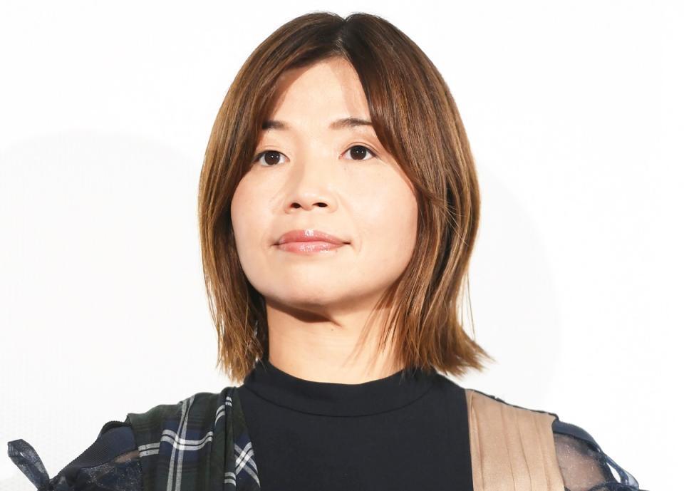 大久保佳代子が変身した大物男性アーティストがそっくりすぎてネット爆笑 辛口・有吉弘行も「似てるんだよ」 - デイリースポーツ