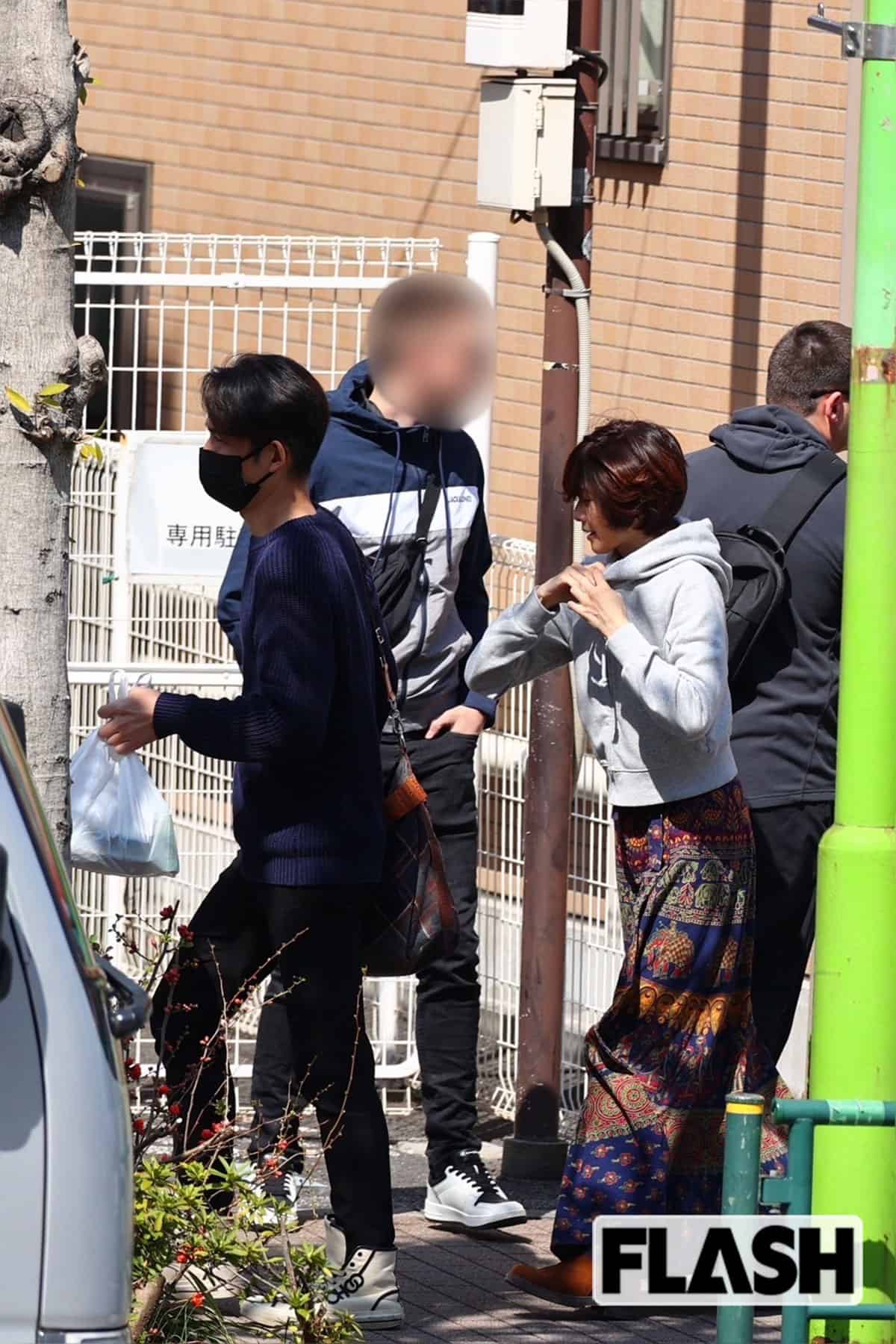 内田有紀と夫・柏原崇のラブラブ現場