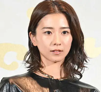 黒島結菜　10年来の仲良し女優告白　フランス自宅に1カ月滞在「温かい食事を」共に子供の送迎や犬の散歩 - スポニチ Sponichi Annex 芸能