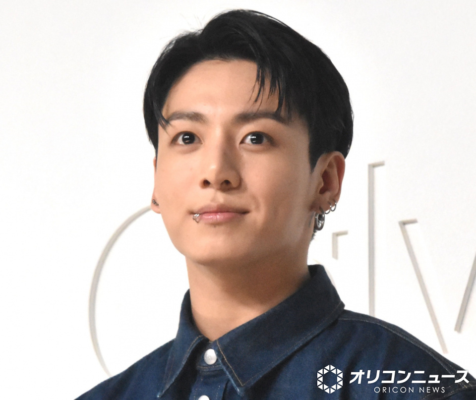 BTS・ジョングク、バイクにまたがる“映画級”ビジュアルに大反響 自身デザインのコラボアイテム披露「美的センス抜群」(オリコン) – Yahoo!ニュース BTS・ジョングク、バイクにまたがる“映画級”ビジュアルに大反響 自身デザインのコラボアイテム披露「美的センス抜群」(オリコン) - Yahoo!ニュース