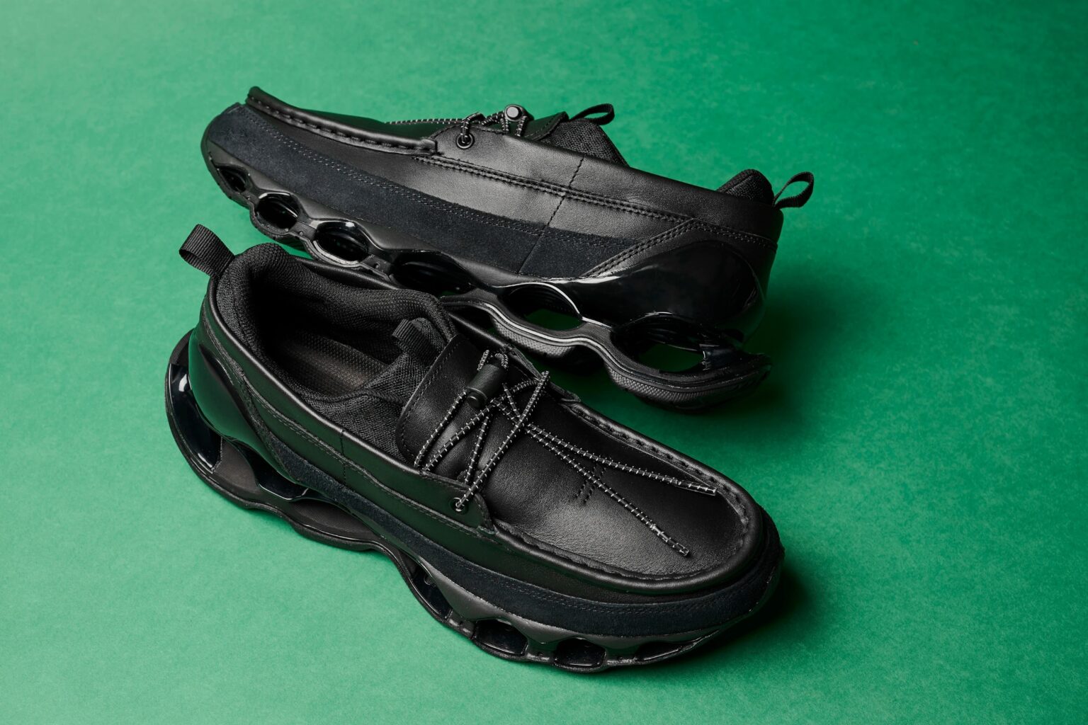 伝統と革新を表現した逸品が復刻 「MIZUNO(ミズノ)」の「WAVE PROPHECY MOC(ウエーブプロフェシーモック)」(fashion tech news) 伝統と革新を表現した逸品が復刻 「MIZUNO(ミズノ)」の「WAVE PROPHECY MOC(ウエーブプロフェシーモック)」(fashion tech news)