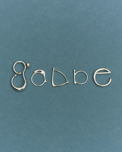 galbeと並んだリング