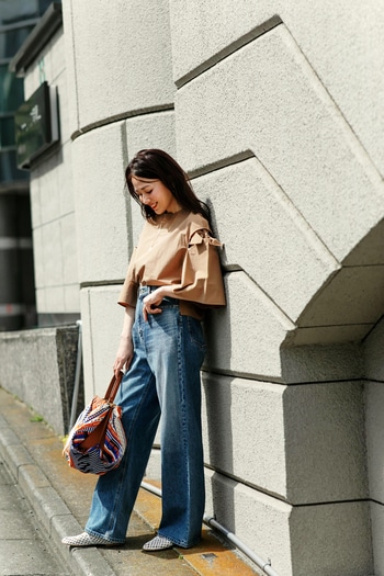 地面は熱いし、爪先は出したくない。サンダルより「涼しいフラットシューズ」が大人の夏定番に【2026夏トレンド】_img2