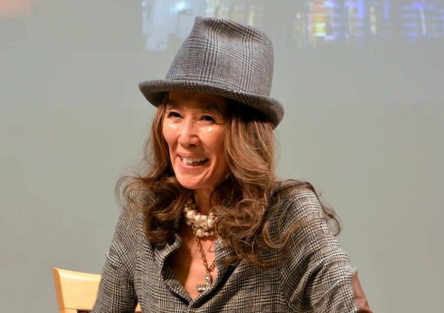 68歳・萬田久子 “逆さ吊り”ショットに「すごい」「鍛えてますね!」SNSで称賛の声集まる