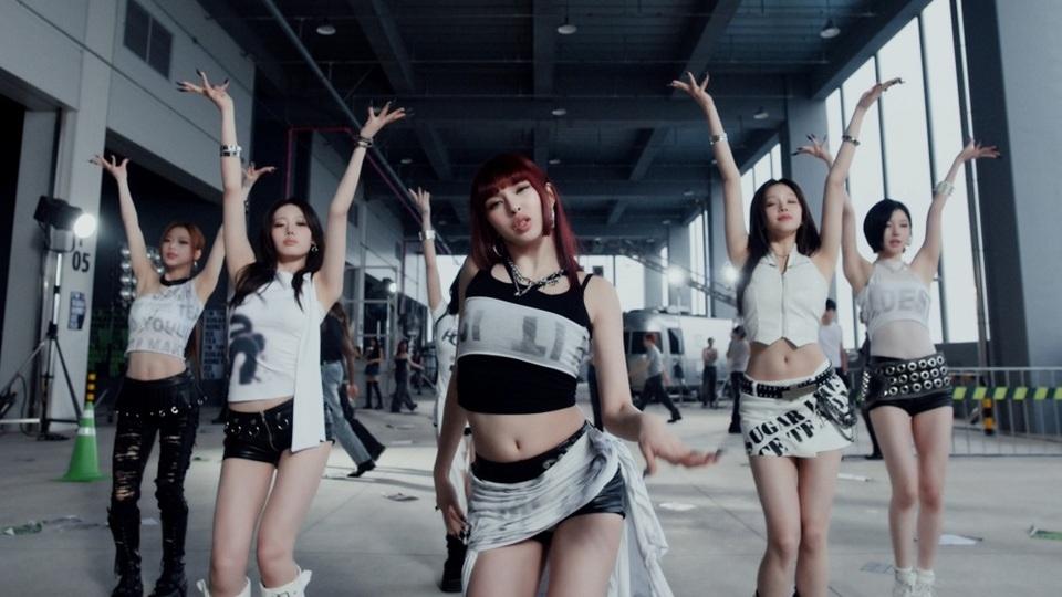 BABYMONSTER、新曲「SUGAR HONEY ICE TEA」MV公開…今夏を席巻するサマーソングが誕生(Kstyle) – Yahoo!ニュース BABYMONSTER、新曲「SUGAR HONEY ICE TEA」MV公開…今夏を席巻するサマーソングが誕生(Kstyle) - Yahoo!ニュース