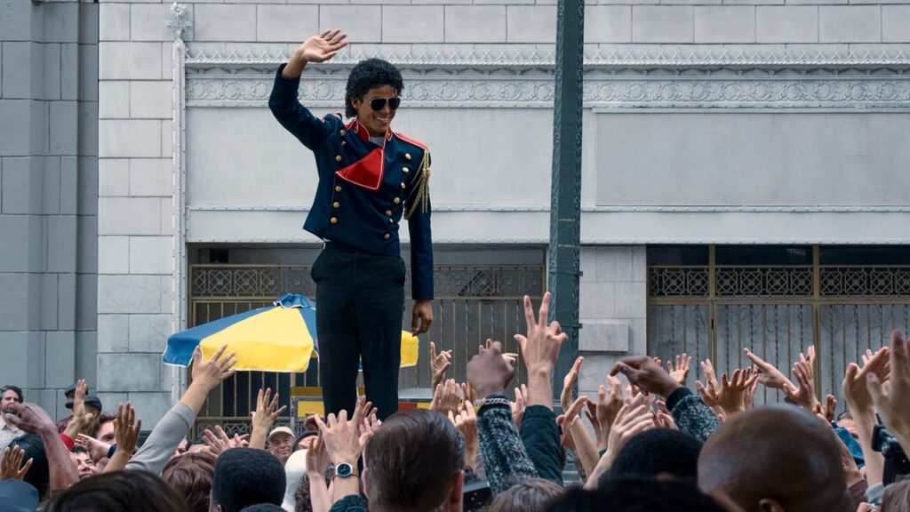 『Michael／マイケル』、伝記映画の世界興収歴代1位に！ | Vogue Japan