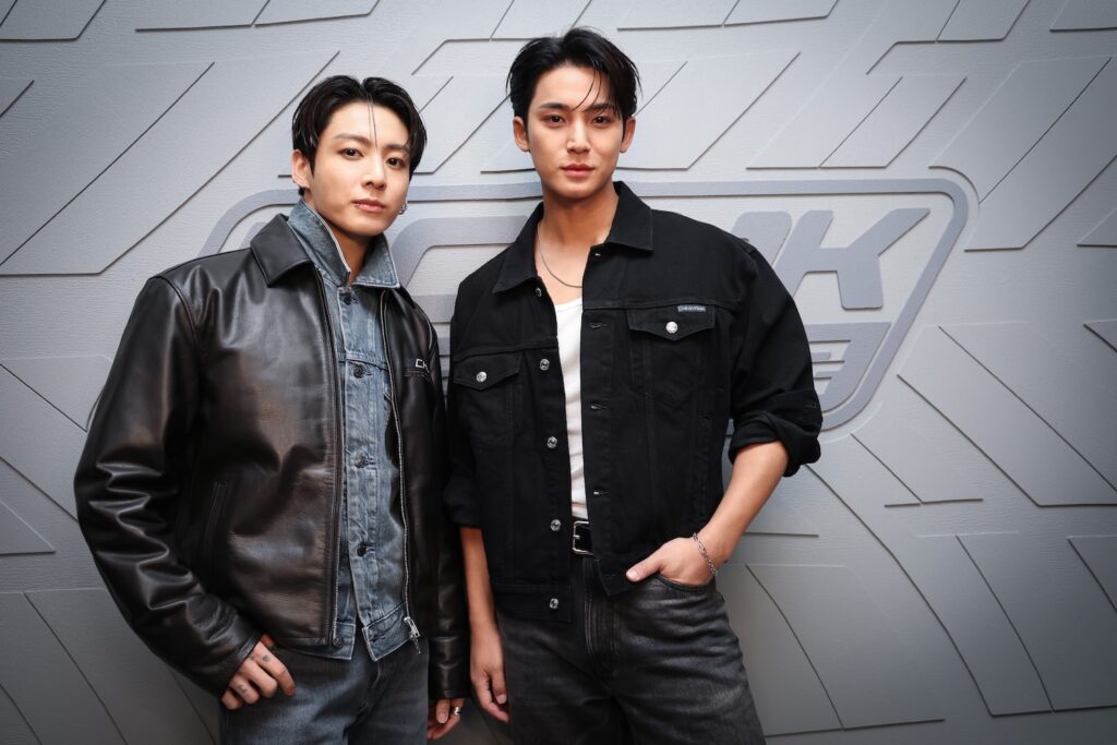 BTS・ジョングクとSEVENTEEN・ミンギュが原宿に降臨 「カルバン・クライン」とのコラボ記念イベントで2ショットを公開 – Yahoo!ニュース BTS・ジョングクとSEVENTEEN・ミンギュが原宿に降臨 「カルバン・クライン」とのコラボ記念イベントで2ショットを公開 - Yahoo!ニュース