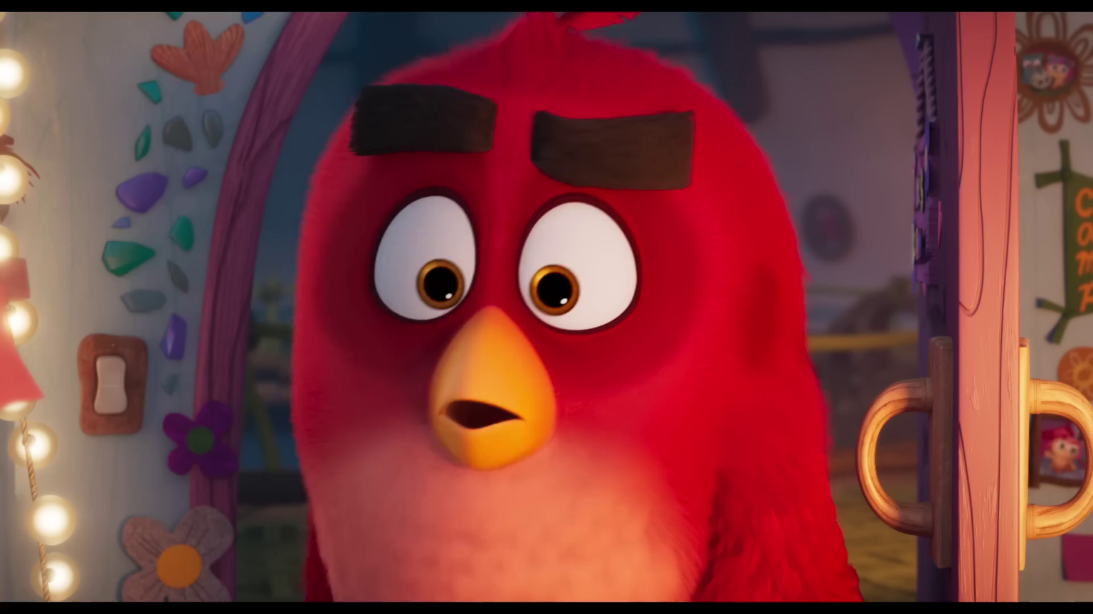 Red The Angry Birds Movie 3 予告編で親として生き残る