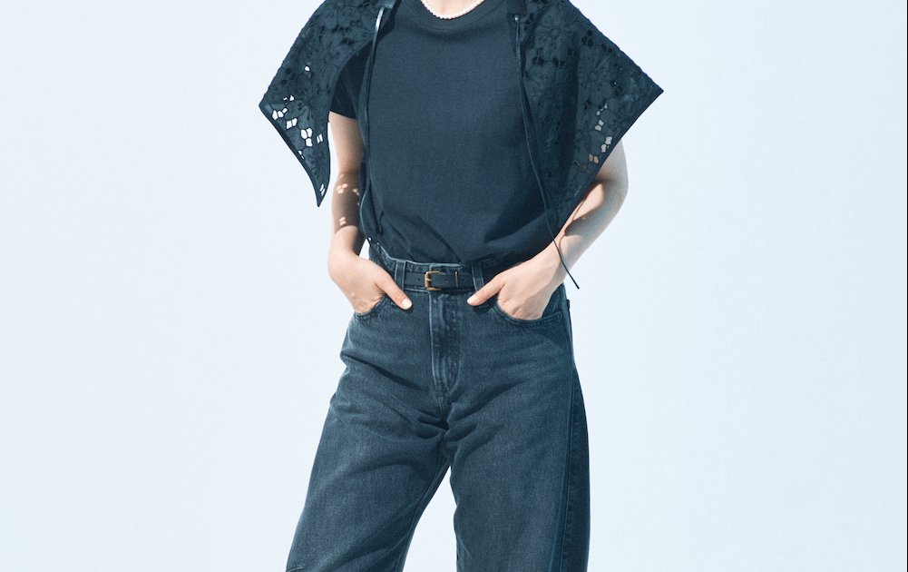 レースは黒なら大人も取り入れやすい！いつものTシャツ×デニムをいまっぽく【FUDGE 7月号連動企画-夏だから、ブラック！ | DAY 07】 | FUDGE FRIEND | ファッション
