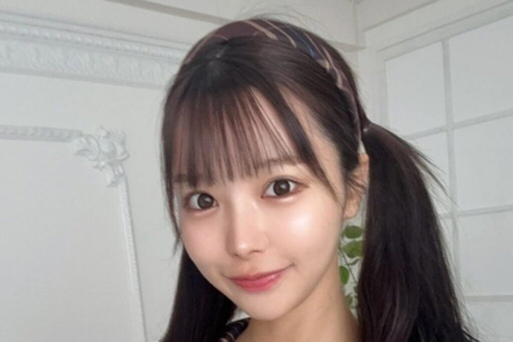 「留置所入ってました」セクシー女優、ニュージーランドでの入国拒否に不満もひろゆきら著名人が厳しいツッコミ | Smart FLASH/スマフラ[光文社週刊誌]