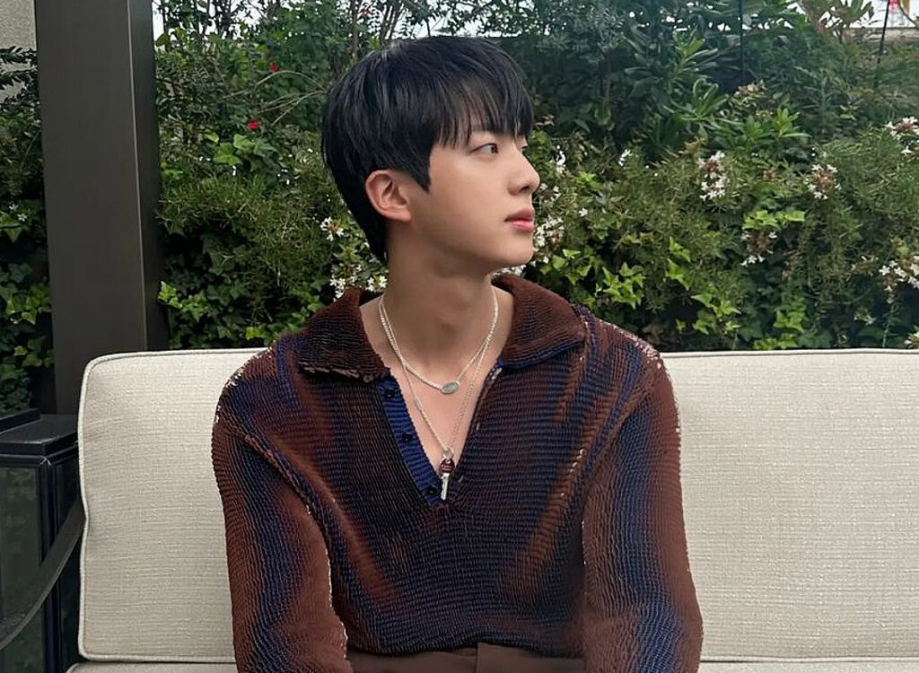 BTSのジン、‘世界4大ファッションウィーク話題の瞬間トップ5’唯一の男性アイドル..W KOREA | STARNEWS BTSのジン、‘世界4大ファッションウィーク話題の瞬間トップ5’唯一の男性アイドル..W KOREA | STARNEWS
