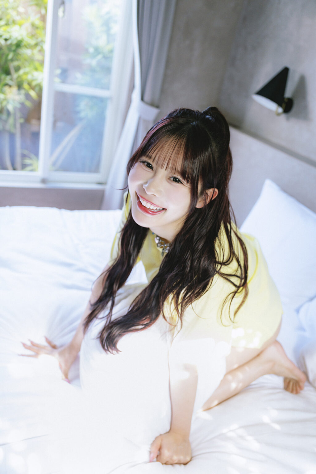 CANDY TUNE・村川緋杏の1st写真集、表紙&タイトル公開! 沖縄で魅せた大人な水着カットも|Real Sound|リアルサウンド ブック CANDY TUNE村川緋杏1st写真集発売決定