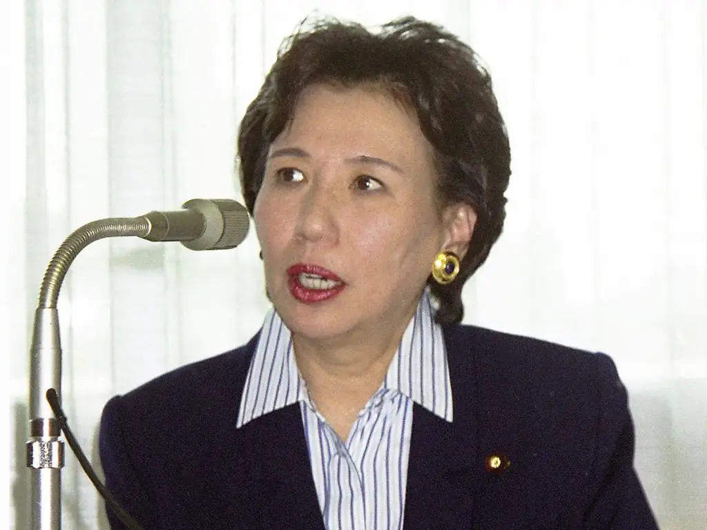 田中真紀子氏 昭和の名優に“塩対応”連発 父・角栄元首相の墓参り希望に「ダメです。他のご用件は?」 – スポニチ Sponichi Annex 芸能 田中真紀子氏 昭和の名優に“塩対応”連発 父・角栄元首相の墓参り希望に「ダメです。他のご用件は?」 - スポニチ Sponichi Annex 芸能