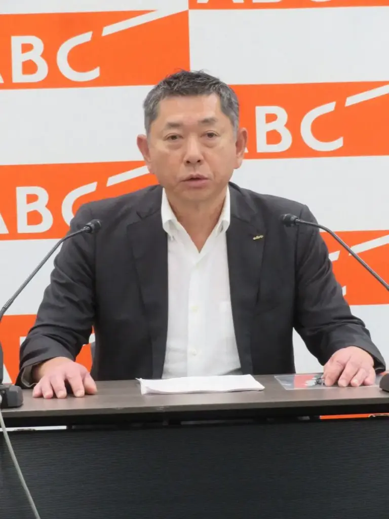 ABCラジオ社長、ライバル局の長寿番組9月終了…浜村淳に敬意「関西ラジオの朝の顔として多大な貢献」 – スポニチ Sponichi Annex 芸能 ABCラジオ社長、ライバル局の長寿番組9月終了…浜村淳に敬意「関西ラジオの朝の顔として多大な貢献」 - スポニチ Sponichi Annex 芸能