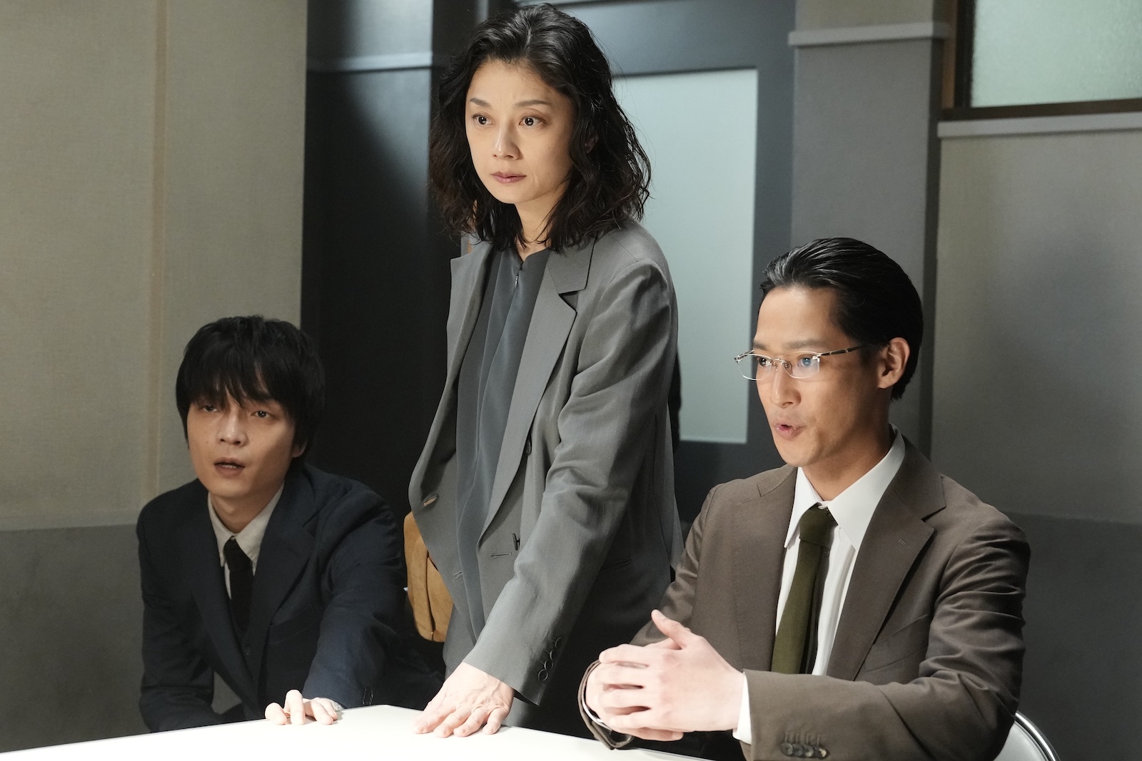 岡山天音、小池栄子、味方良介の写真
